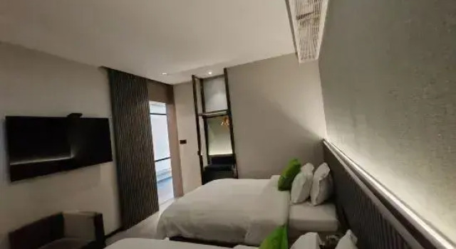 Семейный люкс с 3 комнатами Ls·Shangpin Hotel (Shantou High-speed Railway Station)