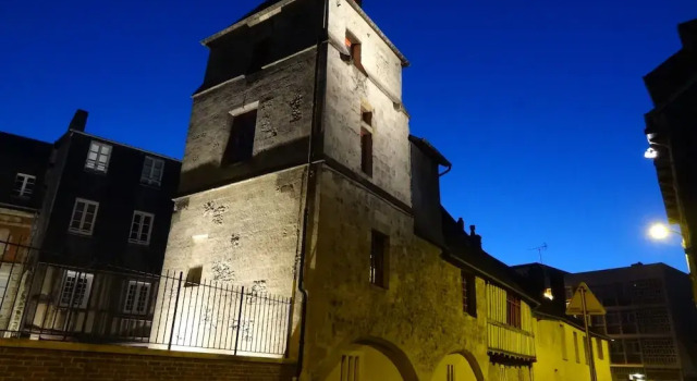 Chambre dHôtes Au Coeur de Lisieux, Забронировать Отель Лизьё 