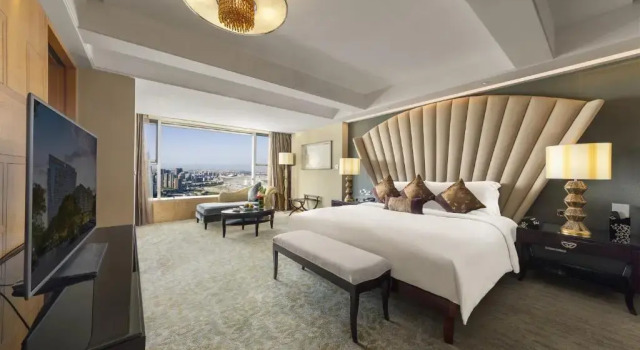 Номер Premium InterContinental Chengdu Century City by IHG