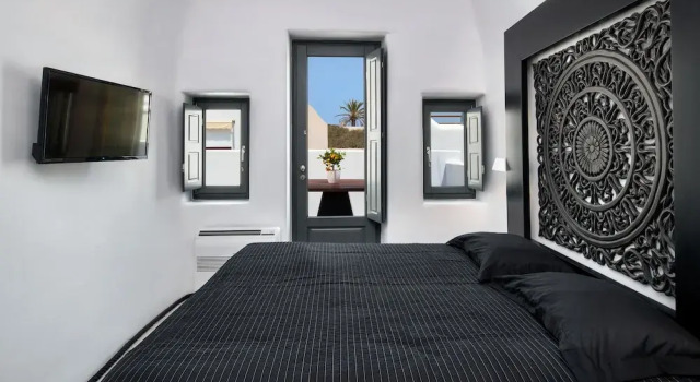 Вилла Fira 2-Bed Villa Sleeps 4 Hot Tub & Pet Friendly