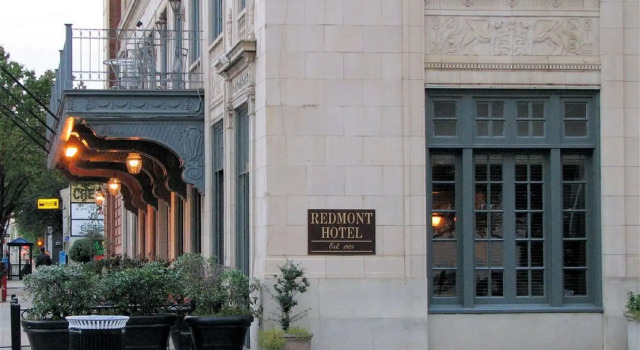 Четырёхместный номер Standard Redmont Hotel Birmingham - Curio Collection by Hilton