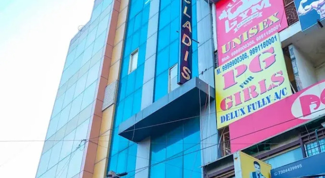 Hotel Cladis by Quadis - Sector 15 Noida