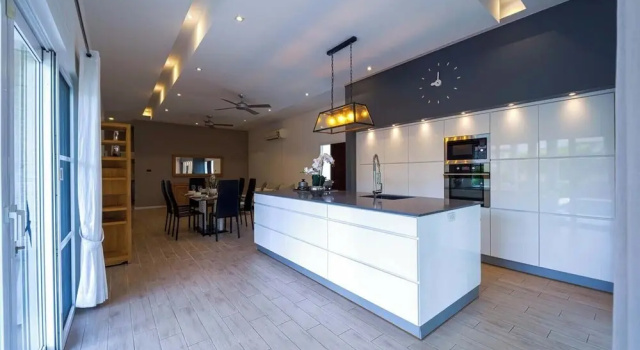 Modern 3 Bedroom Pool Villa - MR54