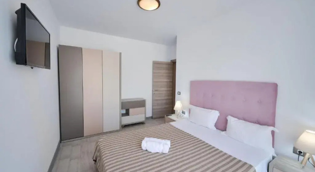 Beachfront 1BR apartment- Spa n Pools