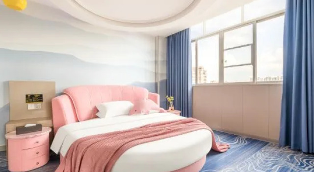 Люкс с видом на реку Huaiji World Jingshe Hotel