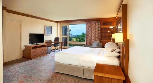 Двухместный номер Accessible Hilton Trinidad & Conference Centre