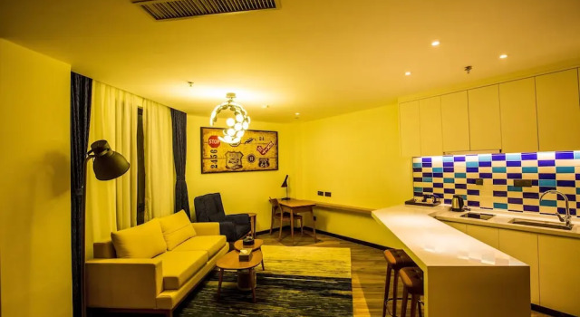 Люкс с видом на горы Spring Posh Roadsun International Hotel & Resort