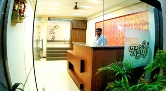 Hotel Rahi Local Unmarried Nri Not Alloewed, Rezervovat Hotel Hotely v Gujarat s parkováním, Parkování