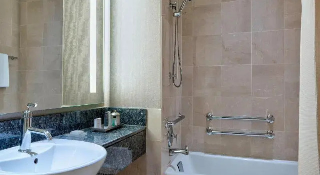 Четырёхместный номер Standard JW Marriott Grand Rapids