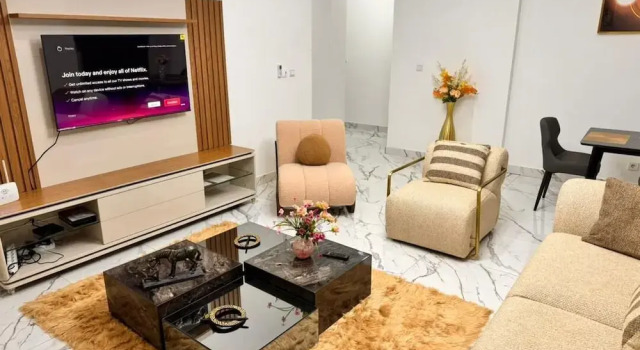 Everluxe Residence