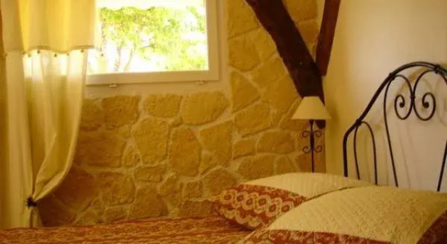 B&B Aux Terres Rouges, Rezervovat Penzión se snídaní Rousset Carros