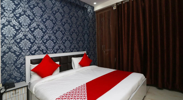 OYO 29362 Angel Pink Hotel, Забронировать Отель Газиабад штат Уттар-Прадеш, рядом с Артала