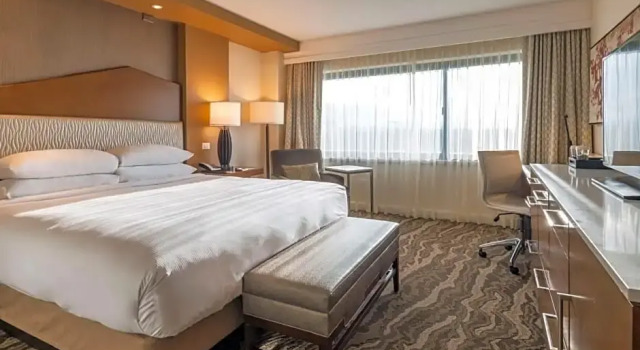 Номер Deluxe The Inverness Denver, a Hilton Golf & Spa Resort