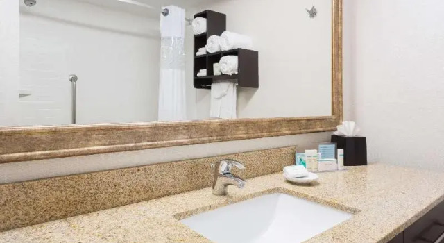 Двухместная студия Hampton Inn Pittsburgh/West Mifflin