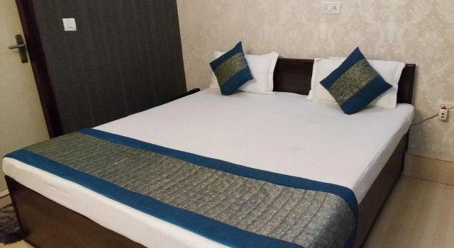 OYO 91616 Hotel Tourist Plaza
