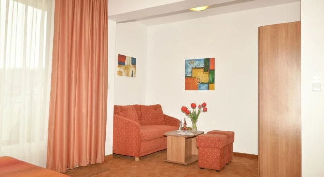 SG Hotel Vega, Забронировать Отель Отели Святых Константин и Елена 3 звезды, 3*