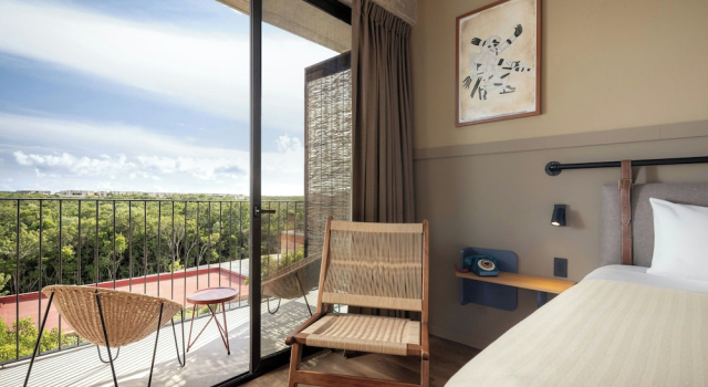Standard double chambre avec balcon Moxy Tulum
