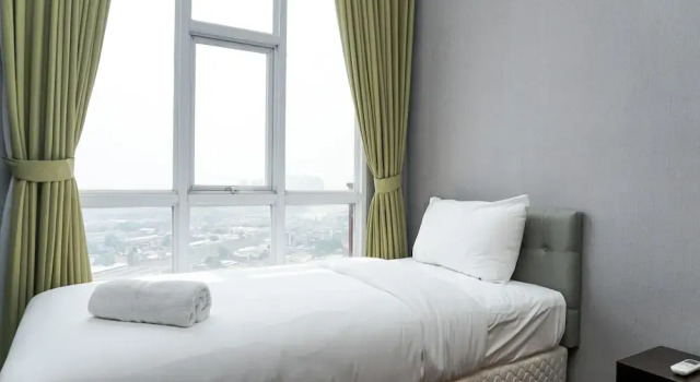 Fabulous 2BR Lucky Tower Apartment, Забронировать Апартаменты/квартира Отели Джакарты с бассейном, рядом с Glodok Market, Бассейн