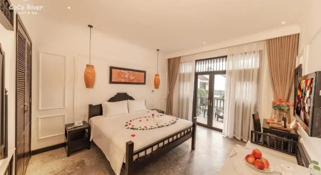 Двухместный номер Standard с видом на бассейн Hoi An Coco River Resort & Spa