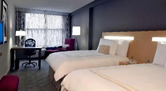 Номер Standard Novotel Montréal Aéroport