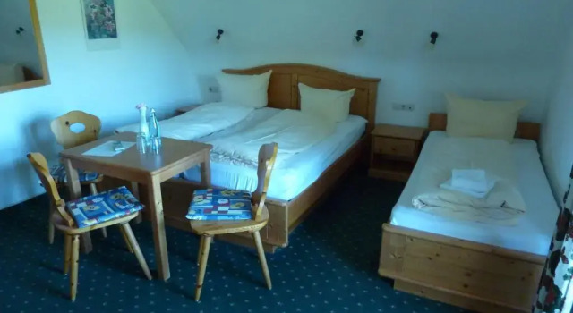 Трёхместный номер Standard с балконом Landgasthaus Backhof-Helmle