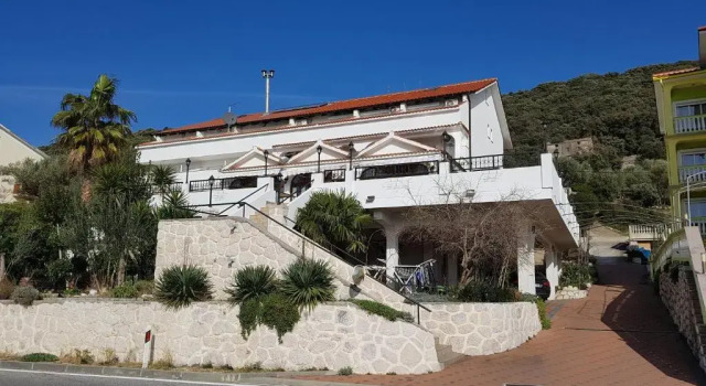 Guest House Galeb2, Prenota Affittacamere Hotel a Isole Quarnerine con parcheggio, Parcheggio