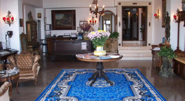 Hotel La Riva, Book Hotel Hotels in Sicily with Parking, Parking