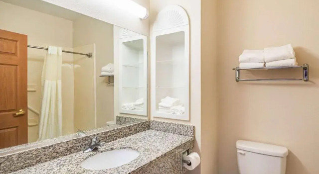 Четырёхместный номер Standard Quality Inn & Suites Lampasas