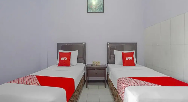 Suite Economy OYO Life 90589 Palem Garden Hotel