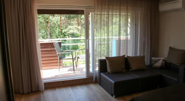 Holiday Terrace Nida, Book Hotel Hoteller i Nida med parkering, Parkering