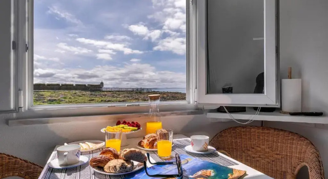 CASA DA FALÉSIA 28 - Estúdio, Rezervovat Hotel Hotely v Oeste s parkováním, Parkování