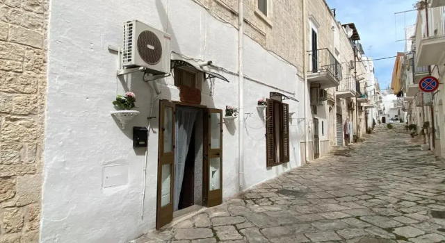 Casa 1600: Casa Tipica in Centro Storico di Ostuni, Забронировать Отель Отели в центре Остуни, в центре