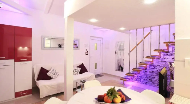 Gallery Ellastudio Apartments, Prenota Appartamento Splitska 