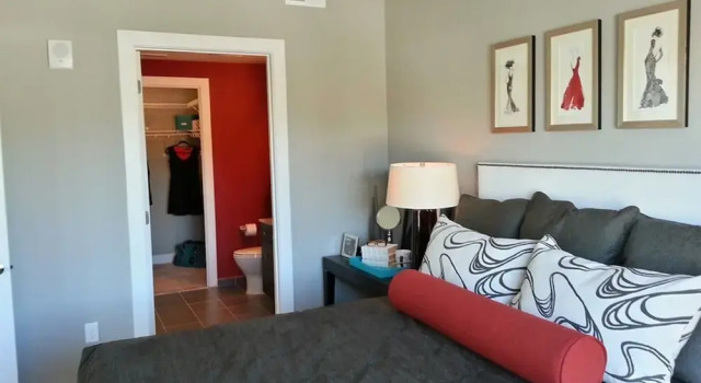 Global Luxury Suites at Woodmont Triangle North, Забронировать Отель Бетесда Washington DC Metropolitan area, рядом с Bethesda Row