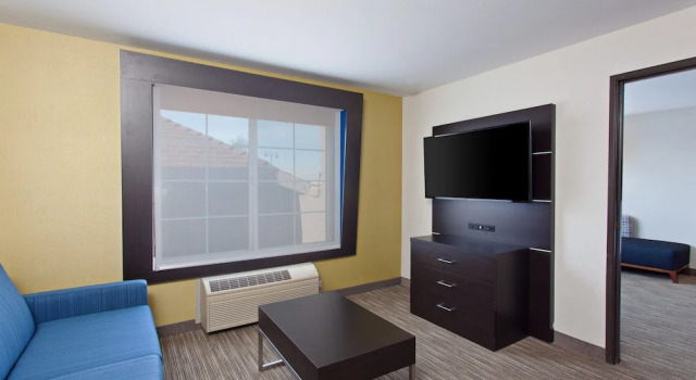Люкс c 1 комнатой Holiday Inn Express & Suites Oakland - Airport by IHG