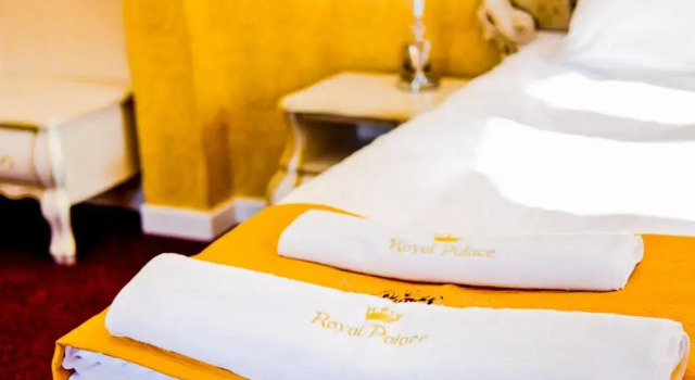 Номер Deluxe ROYAL PALACE Centrum Bankietowe