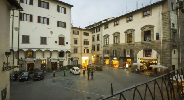 Florentapartments - Santa Croce, Забронировать Апартаменты/квартира Санта-Кроче Флоренция, рядом с Дом Буонаротти