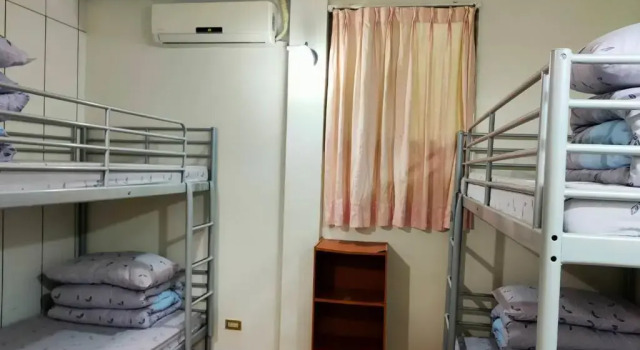 Четырёхместный номер Standard Ku Shan Yuan Hotel-No Lift