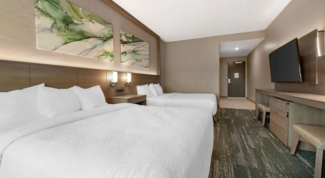 Четырёхместный номер Standard Best Western Plus Grand Rapids MN