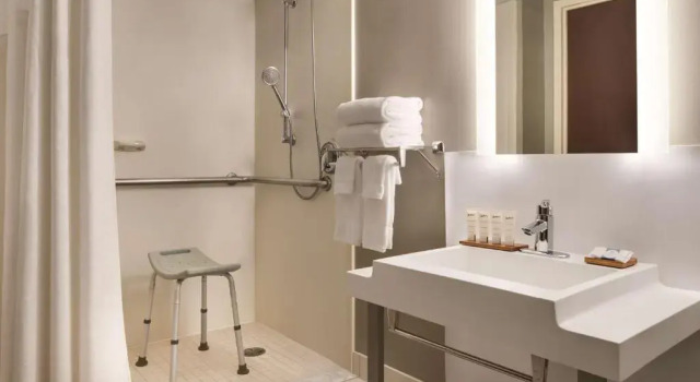 Номер Standard Wyndham Garden Conference Center Champaign - Urbana