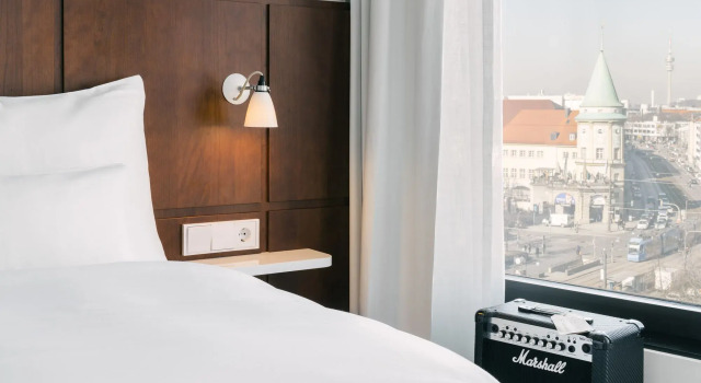 Ruby Lilly Hotel Munich by IHG, Reservar Hotel Hotéis em Maxvorstadt com estacionamento, Estacionamento