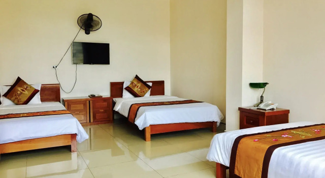 Binh Minh Hotel, Забронировать Отель Отели Хоа Лу с завтраком, Завтраки