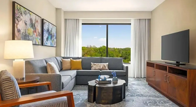 Двухместный номер Standard c 1 комнатой с видом на поле для гольфа The Woodlands Resort, Curio Collection by Hilton