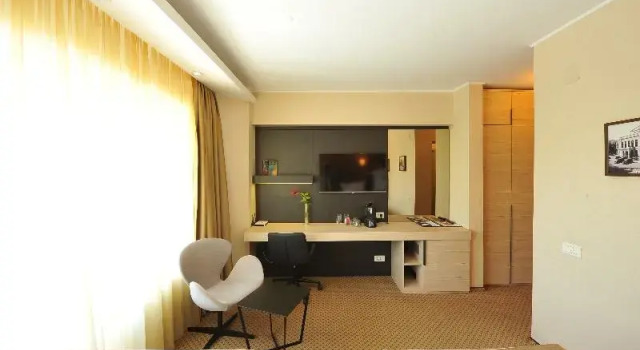 Двухместный номер Standard с балконом Crystal Palace Hotel