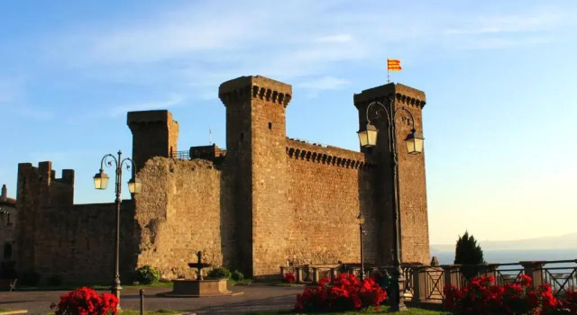 Apartment With one Bedroom in Tuscania, With Wonderful City View and Terrace - Near the Beach, Prenota Appartamento Tuscania Tuscia