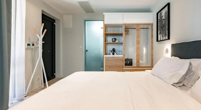 Люкс Deluxe EOS Luxury Suites