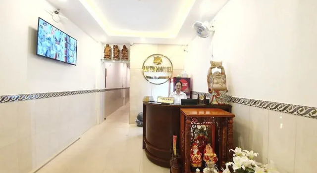 Lam Sơn Hotel, Забронировать Отель Недорогие отели Района 11, недорого