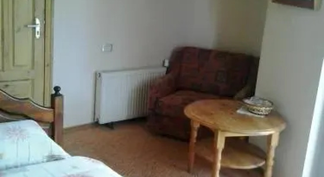 Aglonas Cakuli, Rezervați Hotel Hoteluri în Agluona cu parcare, Parcare