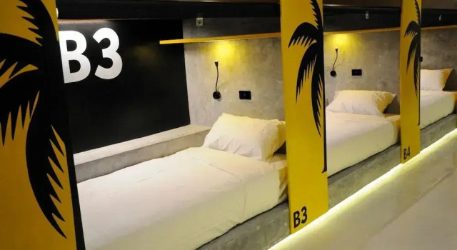 Oasis Hotel-Pods - Adults Only