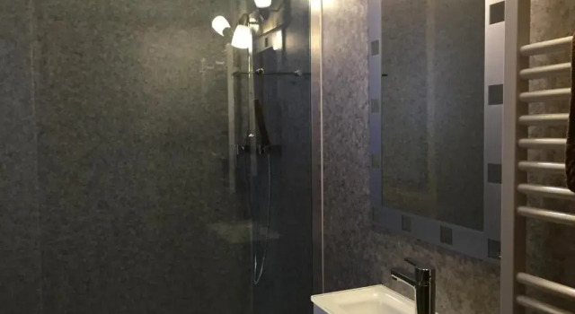 Четырёхместный номер Standard Adventure Hostel